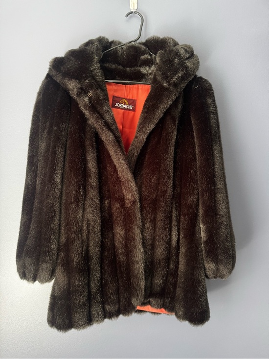 Jordache Jackets & Blazers - JORDACHE MOB WIFE Faux Fur Winter Jacket Old Money Button Front
